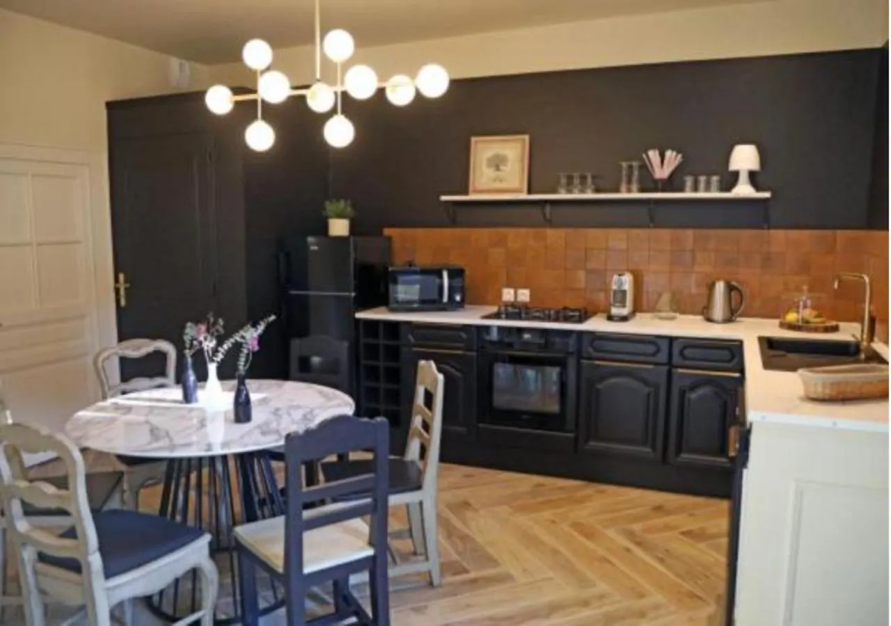Maison D'Hotes La Bella Casa Villette-d'Anthon Guest house